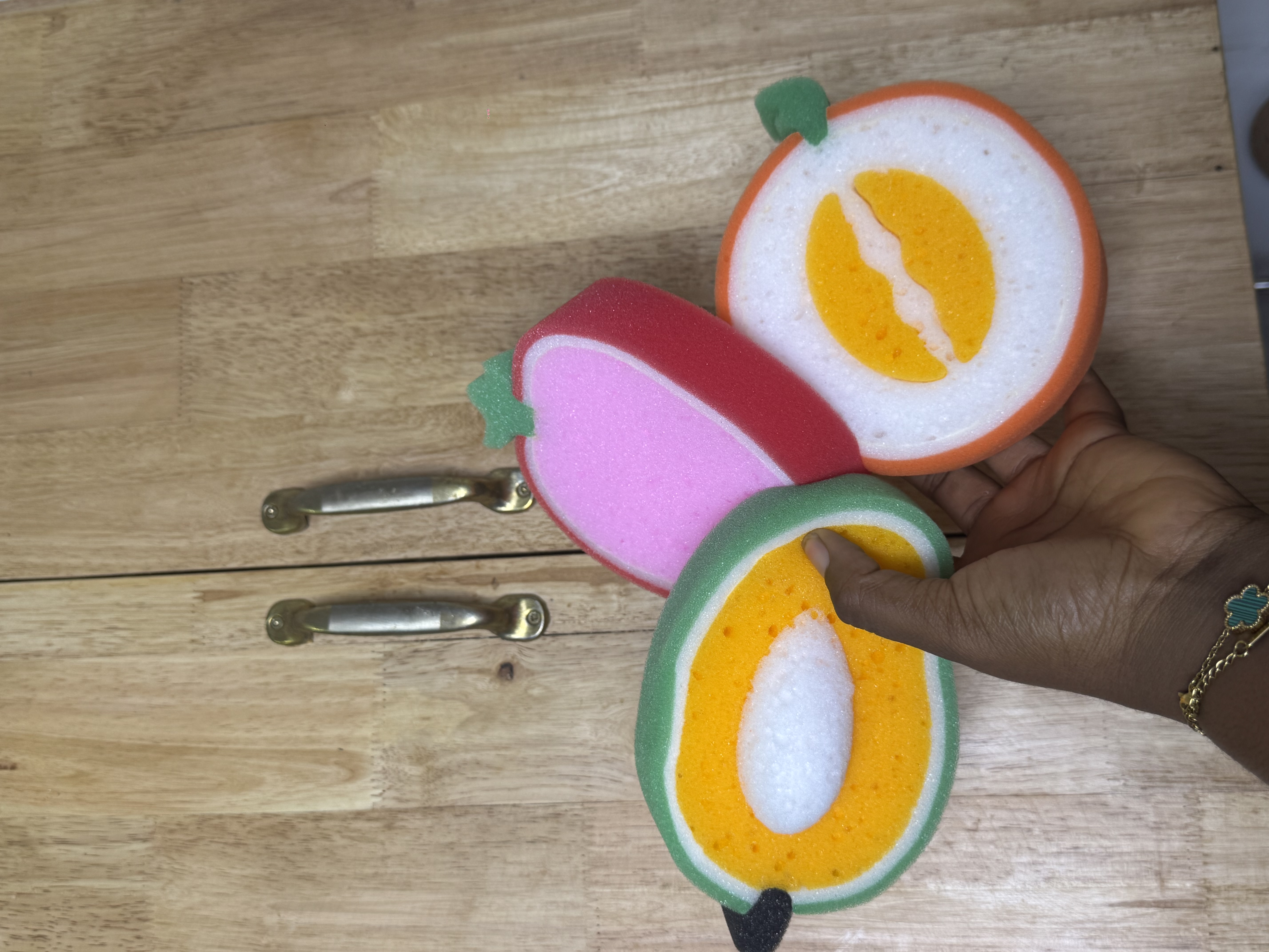 Dish Fruit Sponge — view 2